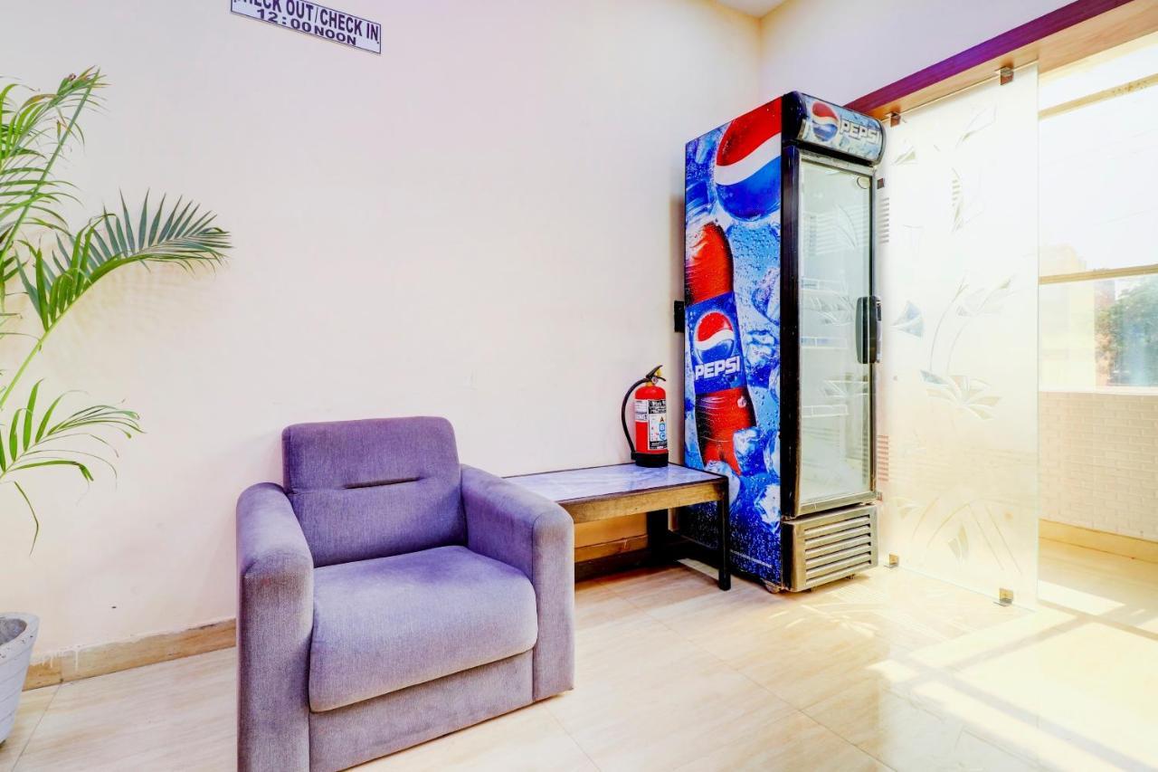 Oyo Flagship 73009 Hotel City Inn Dayal Bagh Kültér fotó